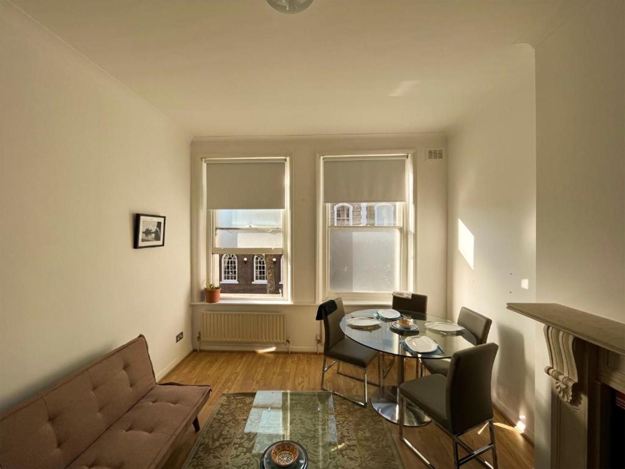 Two Bed Minutes From Hammersmith Londra